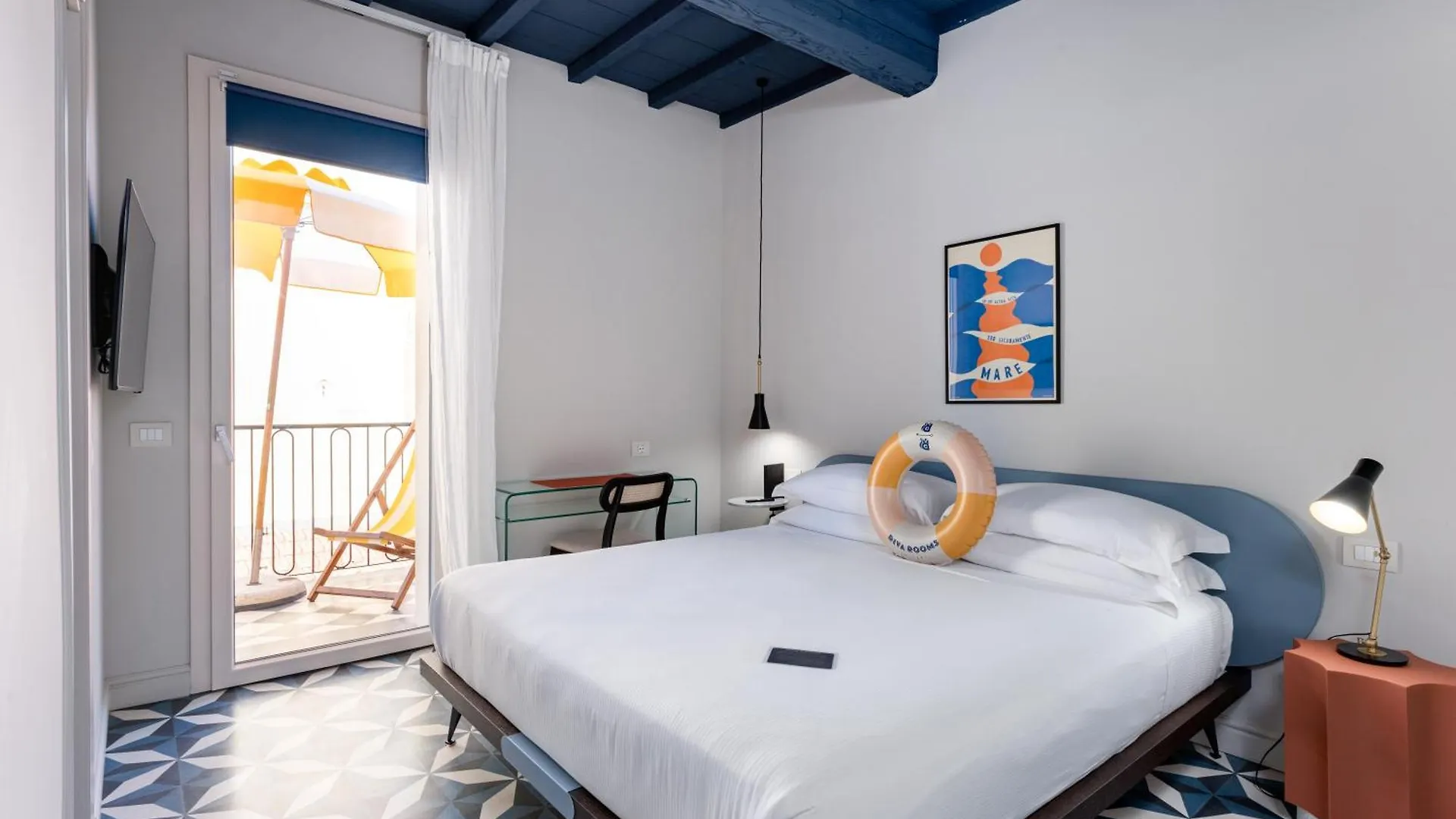 Riva Rooms Follonica 0*,  Italia