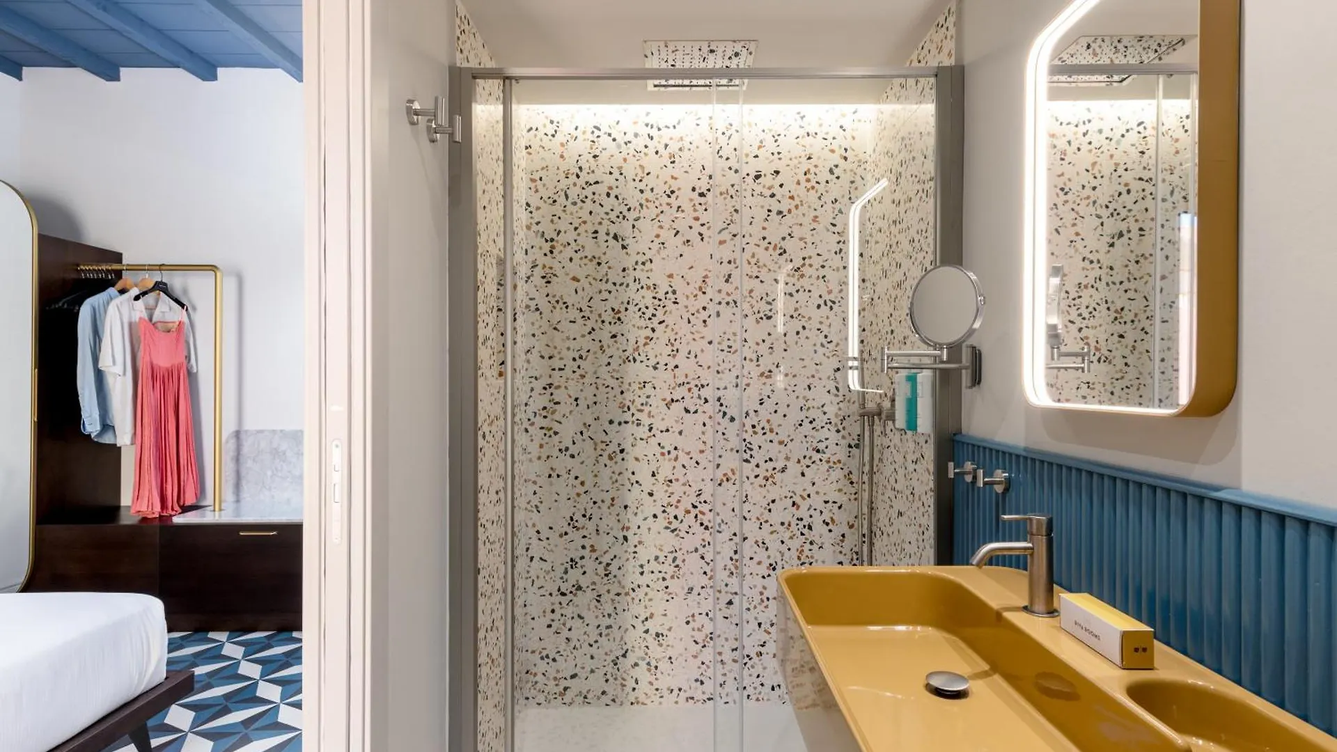 Riva Rooms Follonica 0*,  Italia