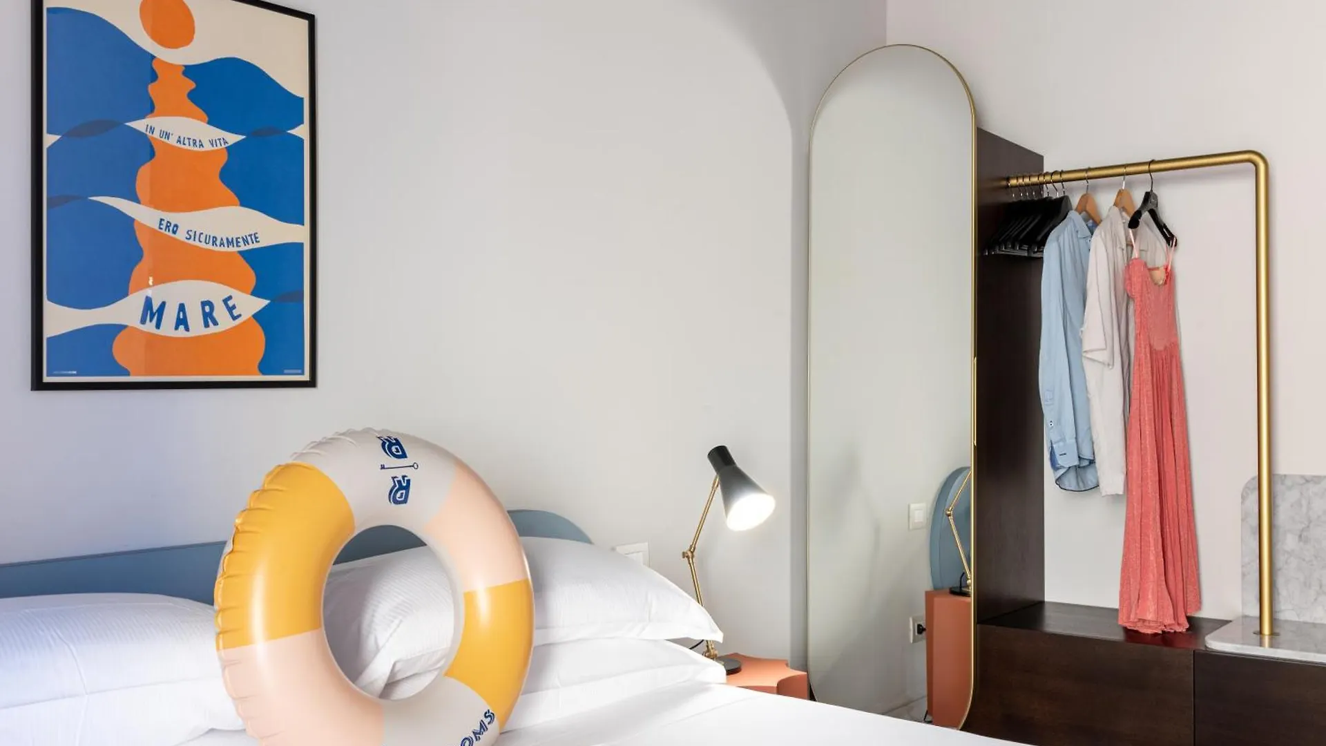 Riva Rooms Follonica Italia